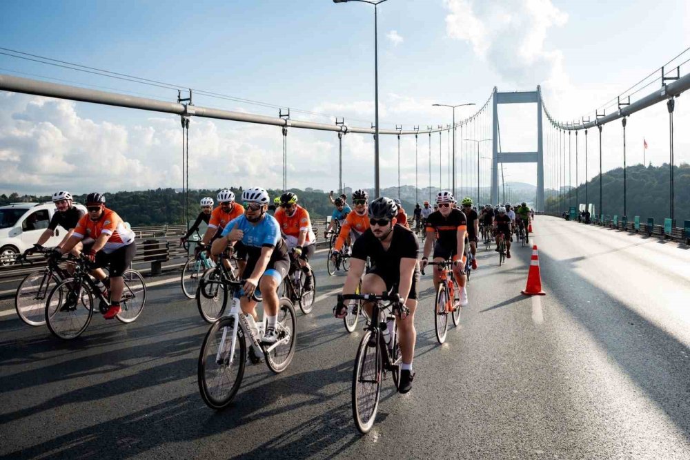 İ̇stanbul’un İki Kıtası Arasında 3. Kez Tour De France Heyecanı Yaşandı