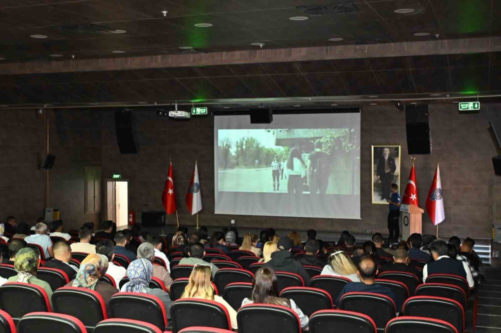 Kars’ta 211 Personele Görev Ve Sorumluluk Eğitimi