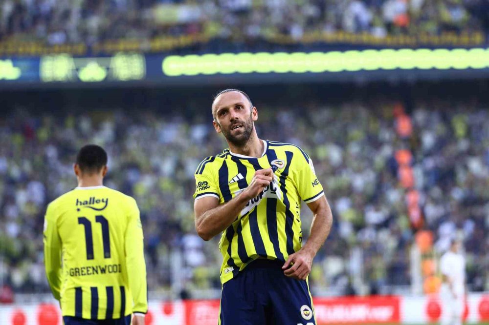 Süper Lig’de 6. Hafta Heyecanı.. Fenerbahçe Farklı Kazandı, Amedspor Beşiktaş’ı Devirdi!