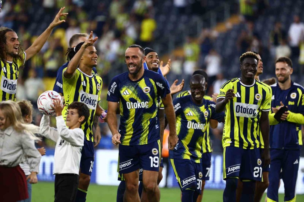 Süper Lig’de 6. Hafta Heyecanı.. Fenerbahçe Farklı Kazandı, Amedspor Beşiktaş’ı Devirdi!