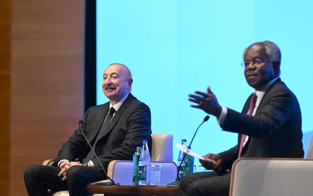 Bakü’de 2. Yatırım Forumu Sona Erdi.. 23 Anlaşma 10,8 Milyar Dolarlık Yatırım Paketi!