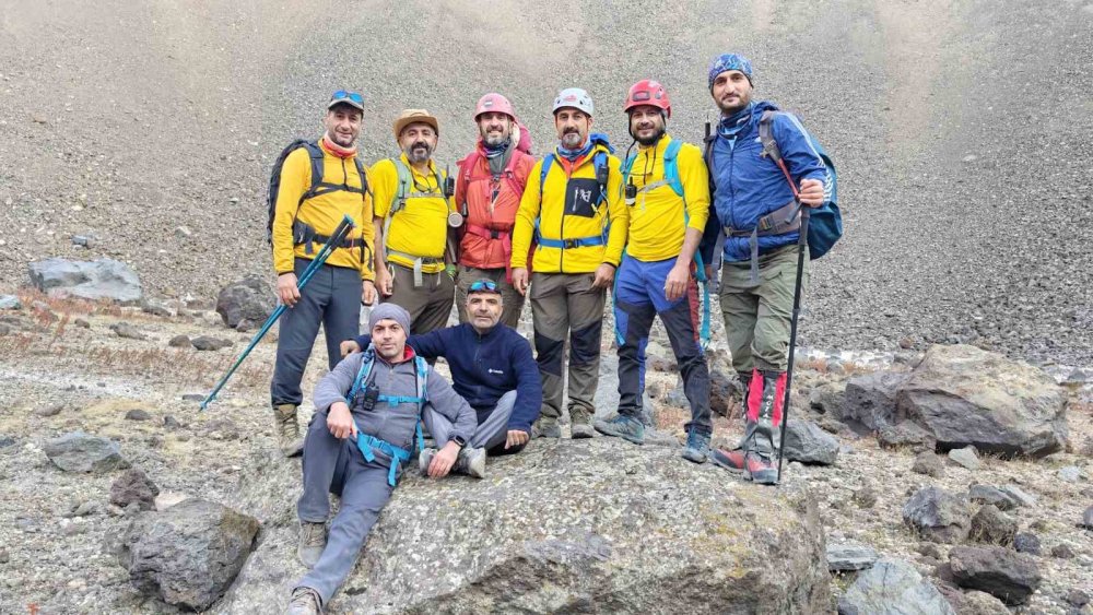 Tendürek Dağı’nın Volkanik Coğrafyasında Doğa Yürüyüşü