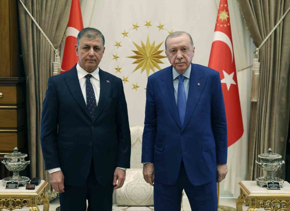 Erdoğan, Cemil Tugay’ı Beştepe’de Kabul Etti.. CHP’den İstifa Eden Tugay’la Görüşme!