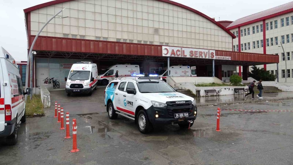 Kafkas Üniversitesi Hastanesi'nde Tatbikat.. 10 Yaralı Üzerinden Süreç Test Edildi!