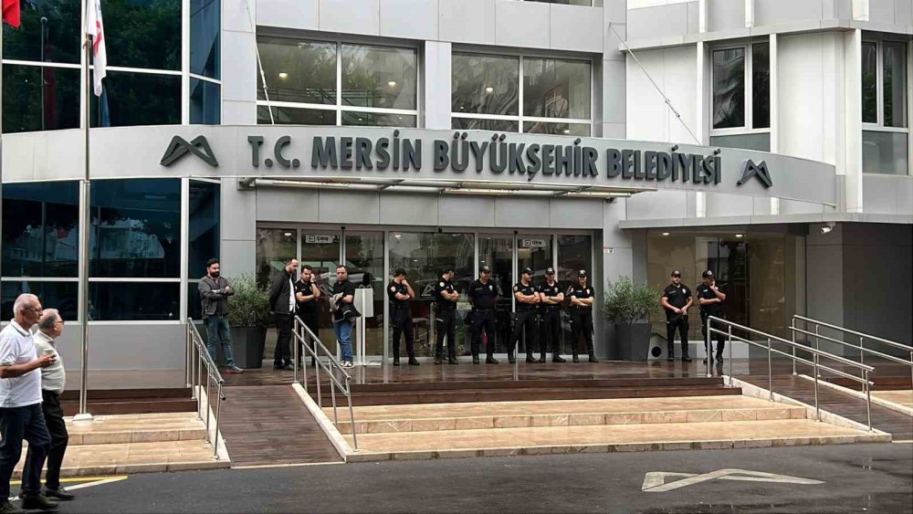 Mersin’de Sabah Baskını.. Seçer ve 2 Belediye Başkanı Dahil 59 Kişi Gözaltında!