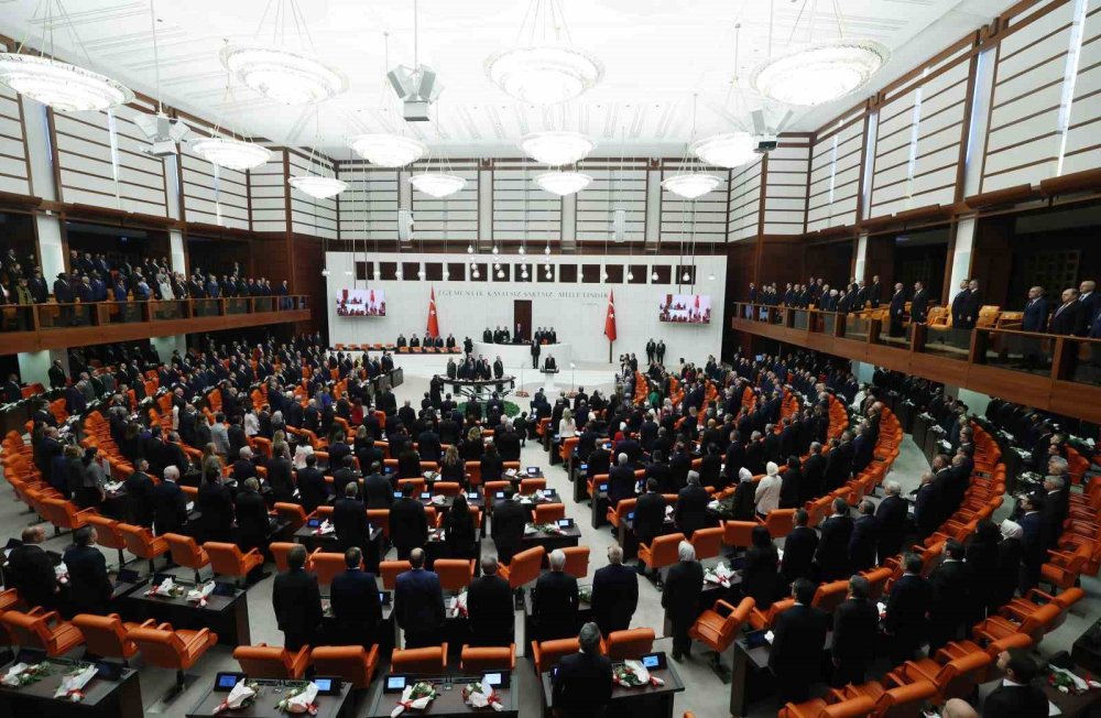 TBMM'de 28'inci Dönem 5'inci Yasama Yılı Açıldı.. Yeni Dönemin Gündemi Yoğun!
