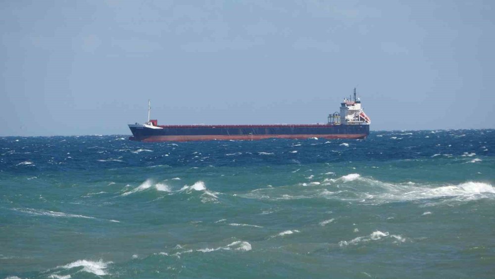 Doğu Karadeniz’de Fırtına Etkili Oluyor