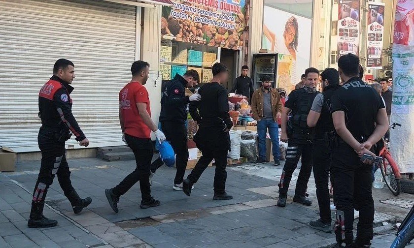 Iğdır’da Mağazada Kavga.. Bir Kişi Muşta ve Kesici Aletlerle Yaralandı!