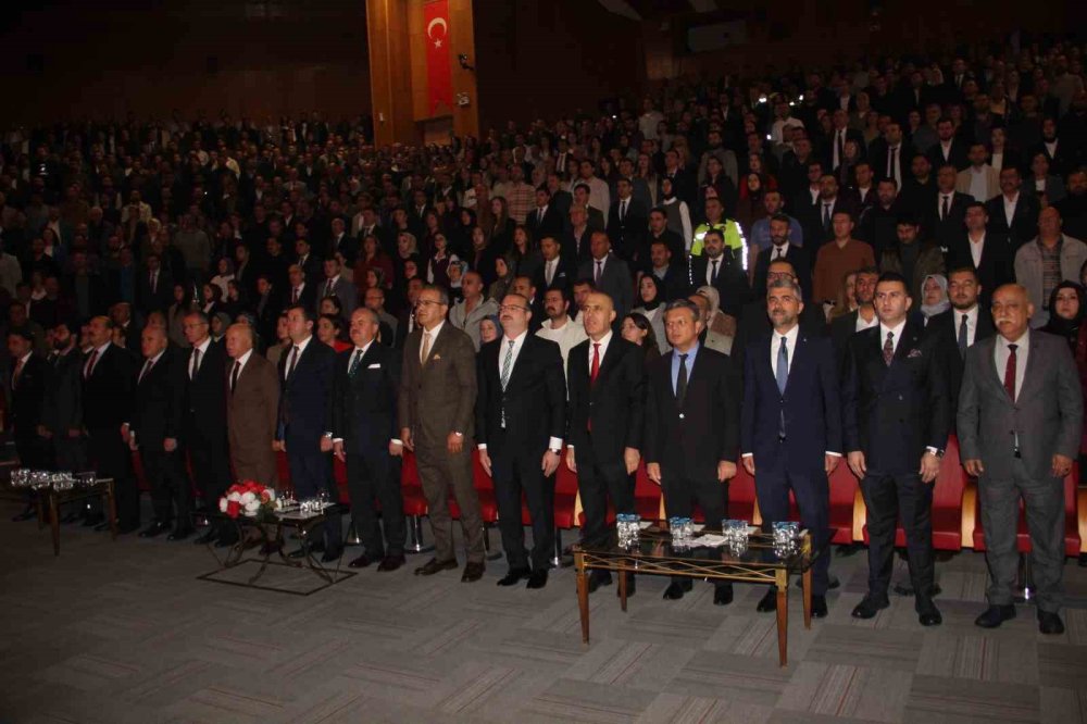 Erzurum’da Bilirkişi Töreni Yapıldı.. Bin 500 Uzman Adalet Hizmeti İçin Yemin Etti!