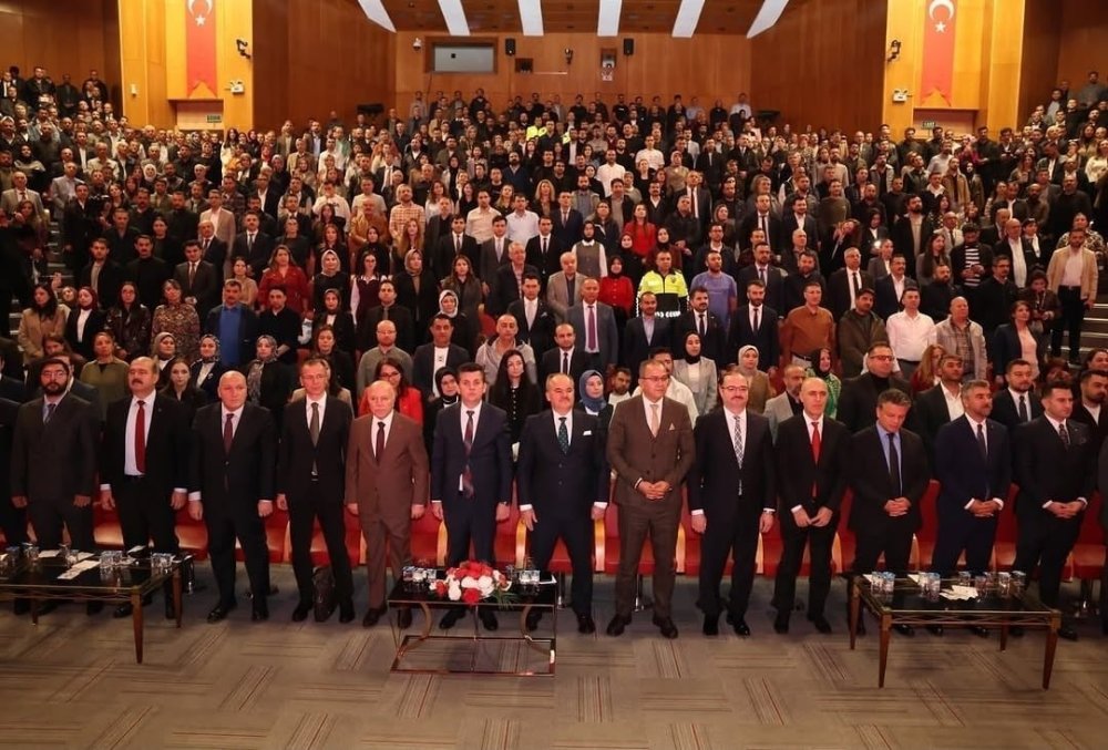 Erzurum’da Bilirkişi Töreni Yapıldı.. Bin 500 Uzman Adalet Hizmeti İçin Yemin Etti!