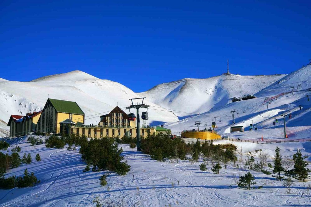 Erzurum’da Turizmde 8 Aylık Artış.. 428 Bin 563 Turist Konakladı, Hedef 600 Bin!
