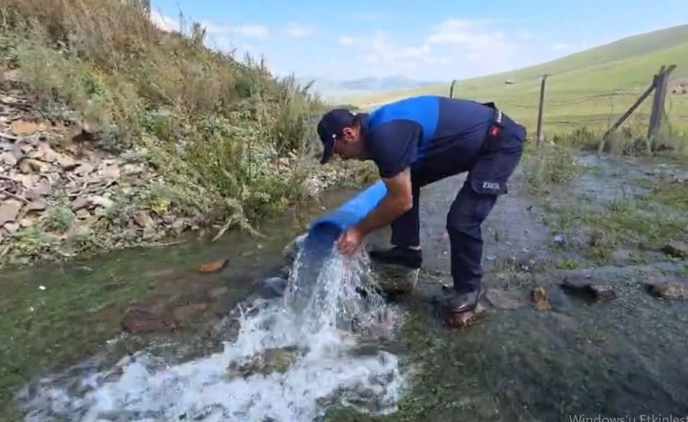 Ardahan’da İki Ayrı Çalışma.. İçme Suyu İçin Sondaj, Köy Yolunda Genişletme!