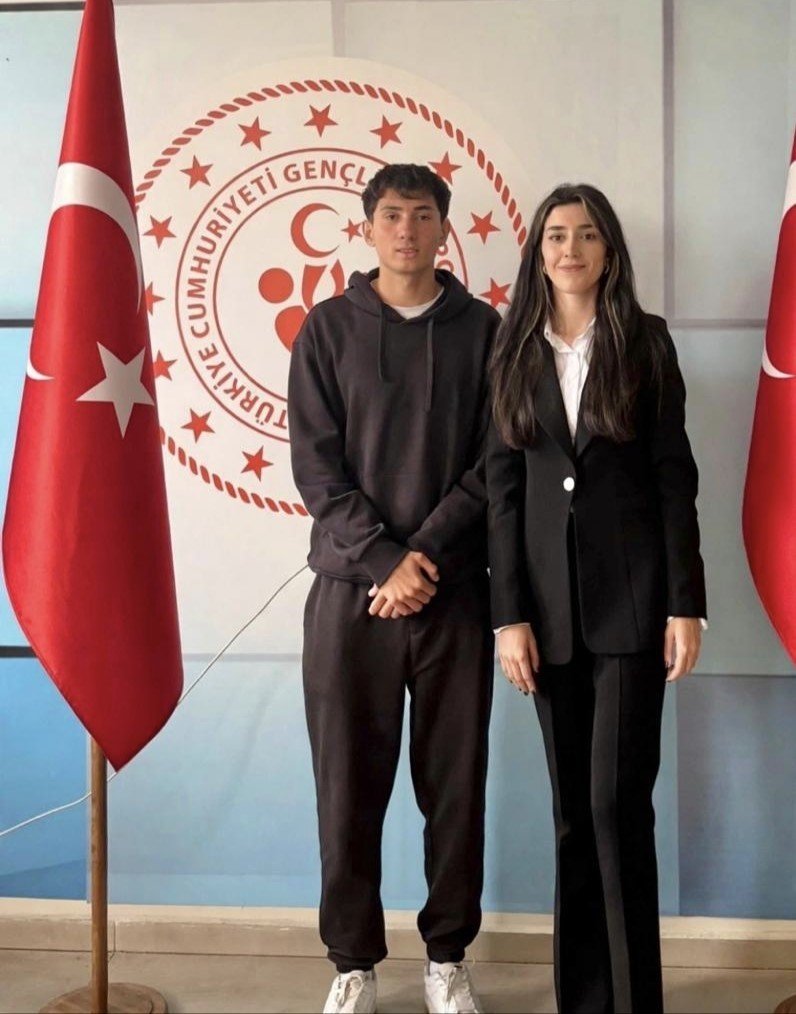 Aşkale’de 8 Yaşında Atletizme Başladı.. Ömer Aslan Milli Takıma Yükseldi!