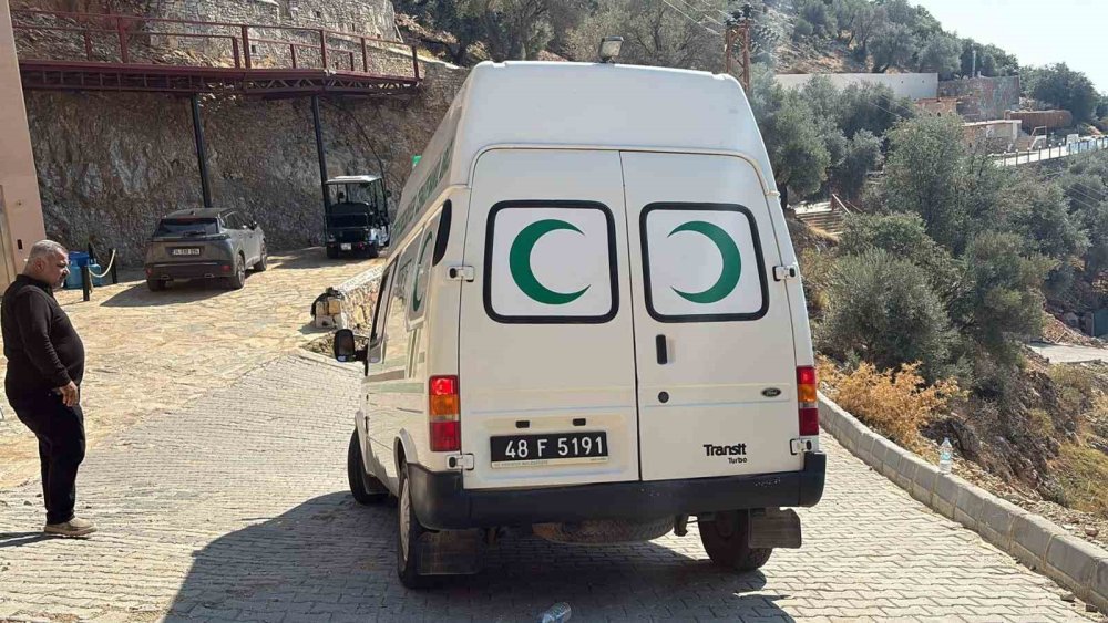 Fethiye Babadağ’da Yamaç Paraşütü Kazası.. Rus Uyruklu Paraşütçü Öldü!