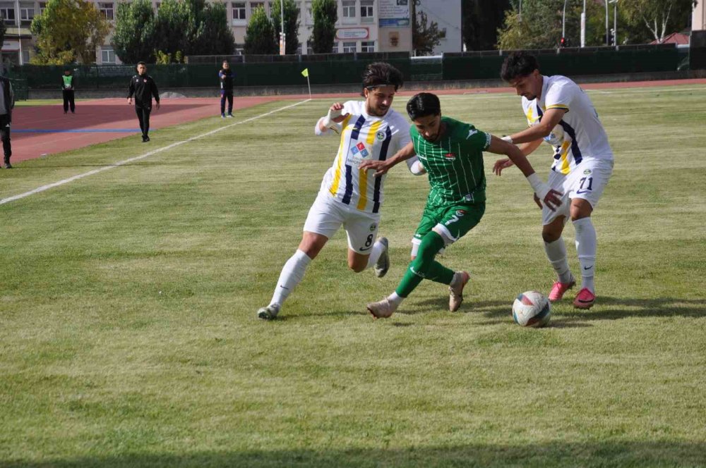 Kars 36 Spor Kupada Yoluna Devam Ediyor.. Fatsa Belediyespor’u Tek Golle Geçti!