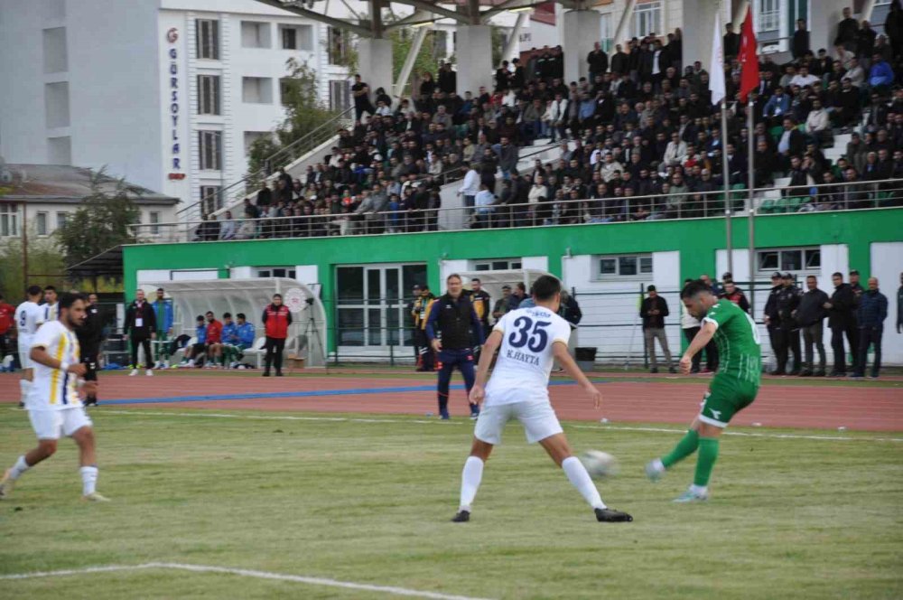 Kars 36 Spor Kupada Yoluna Devam Ediyor.. Fatsa Belediyespor’u Tek Golle Geçti!