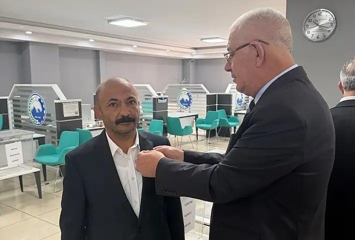 Ağrı Ticaret ve Sanayi Odası’nda Yeni Yönetim Belirlendi.. Mehmet Erat Yeniden Başkan!