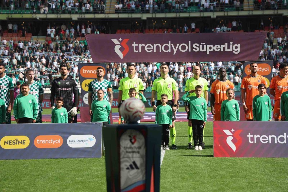 Süper Lig’de 7. Hafta Sona Erdi.. Galatasaray Lider, Beşiktaş Takipte!