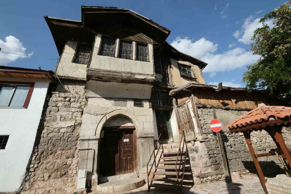 Tokat’ta Dört Mahallede Dönüşüm Başladı.. Yıkımlar Sürüyor, 262 Konut Yapılacak!