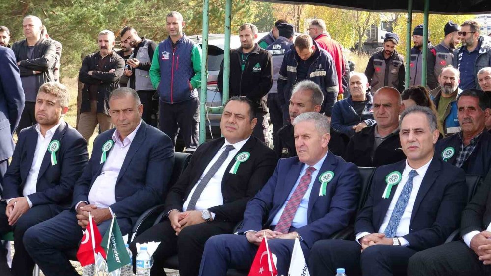 Kars Şeker Fabrikası’nda Pancar Mesaisi Başladı.. Üreticiler Fiyat Artışı İstiyor!