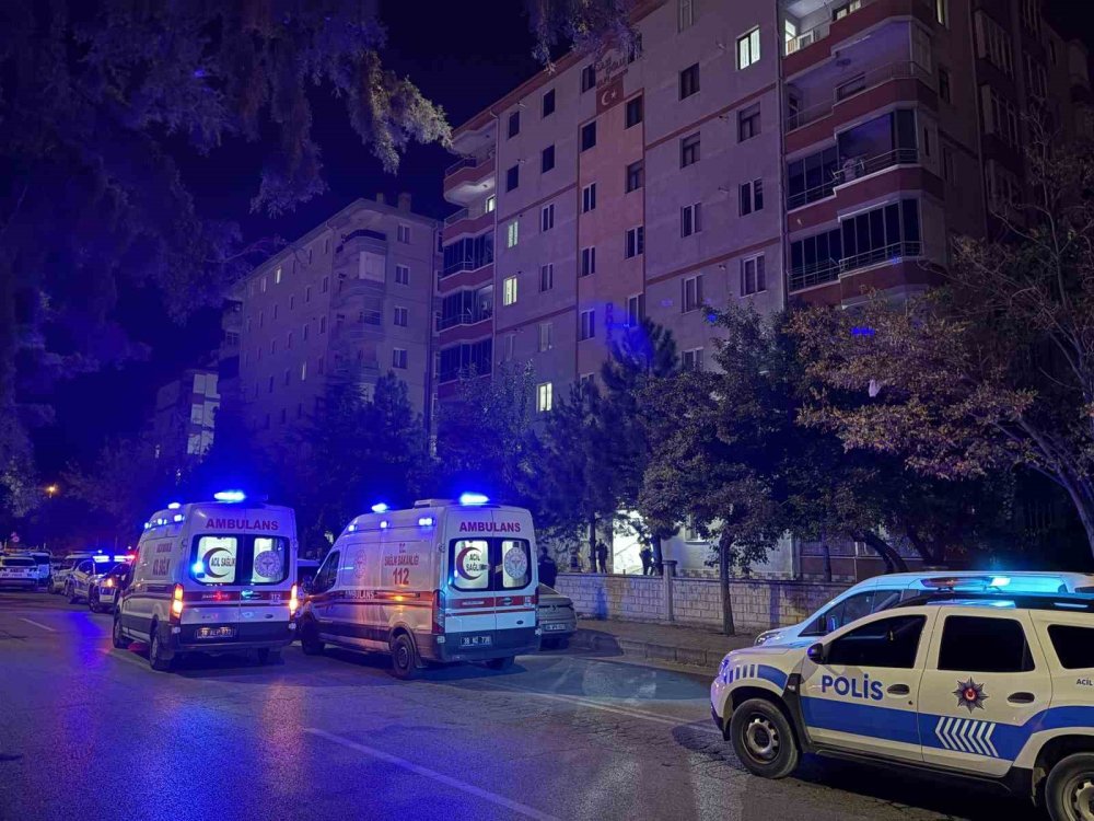 Kayseri’de Tartışma Cinayetle Bitti.. Babasını Öldüren Oğlu İlaç İçti!