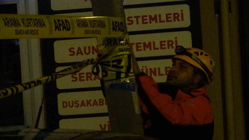 Erzurum’da Sağanak İnşaat Alanında Göçüğe Yol Açtı.. Lalapaşa’da Zemin Çöktü!