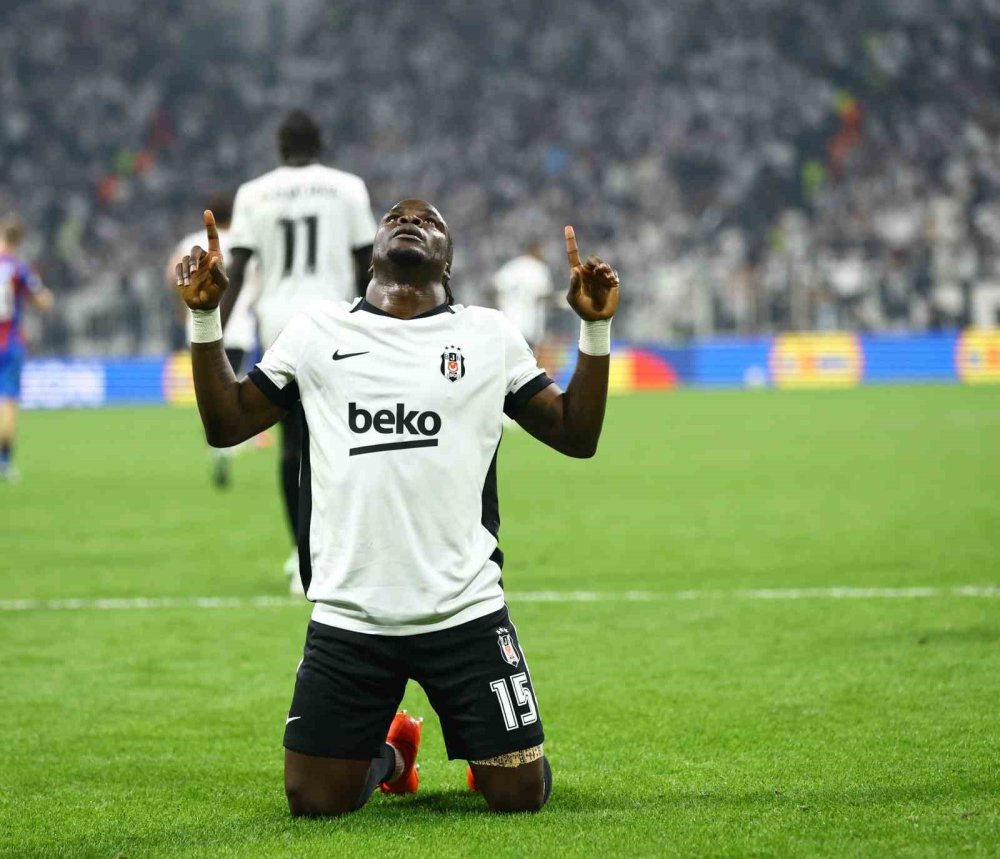 Avrupa’da 117 Gollü Futbol Gecesi.. Beşiktaş Berabere, Trabzonspor Kazandı!