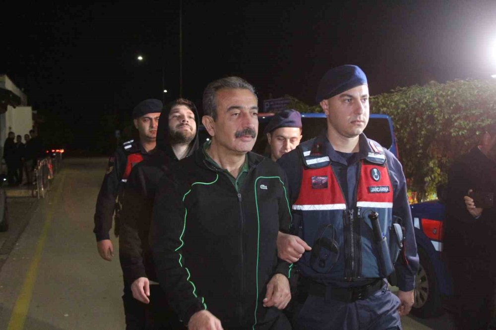 Çukurova Belediyesi Soruşturması'nda 34 Tutuklama.. Belediye Başkanı da Tutuklandı!
