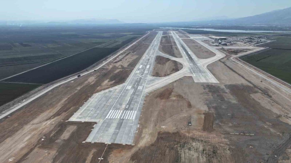 Hatay Havalimanı Yenileniyor.. Ana Pist ve Yeni Tesislerde Çalışmalar Sürüyor!