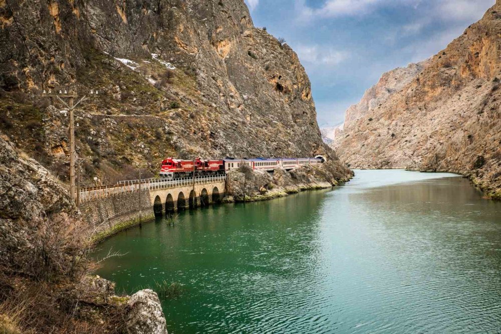 Turistik Doğu Ekspresi Biletleri Pazartesi Satışta.. Seferler 21 Aralık’ta Başlıyor!