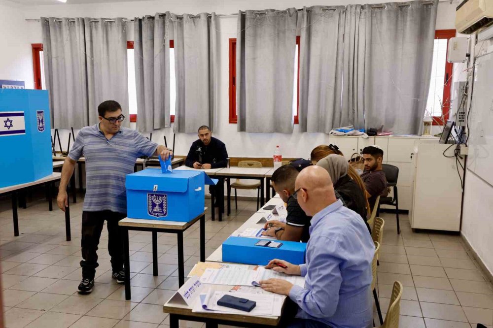 İsrail Sandık Başında.. Netanyahu'nun Geleceği ve Yeni Hükümet İçin Kritik Seçim!