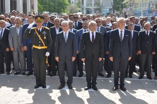 30 Ağustos Zafer Bayramı Kars’ta Törenlerle Kutlandı