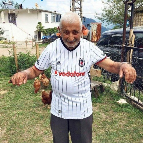 95’lik Dedenin Beşiktaş Aşkı
