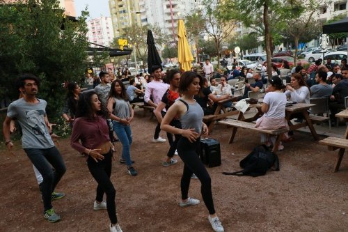 Adana’da Dünya Dans Günü Etkinliği