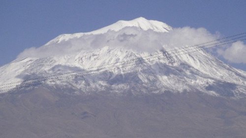 Ağrı Dağı Beyaz Gelinliğini Giydi