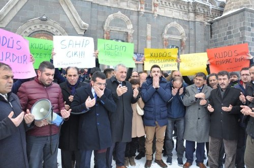 ‘AK Parti İl Teşkilatı’ndan Kudüs Protestosu