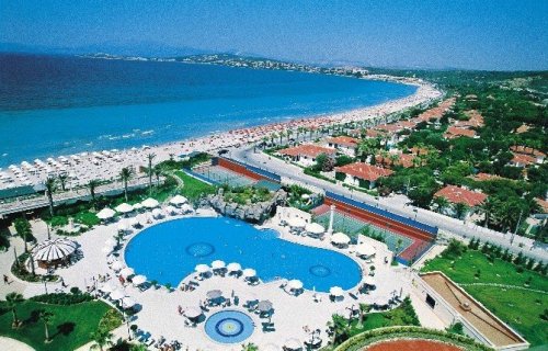 Alaçatı'ya Havaalanı Müjdesi