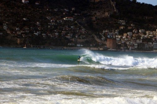 Alanya’da Sörf Keyfi