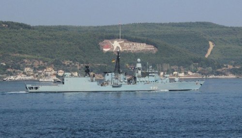 Alman Savaş Gemisi Çanakkale’ye Geldi