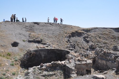 Ani'de Arkeolojik Kazı Çalışması