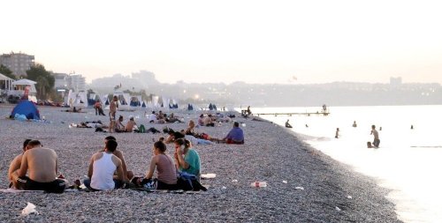 Antalya’nın Gecesi İstanbul’un Gündüzünü Solladı