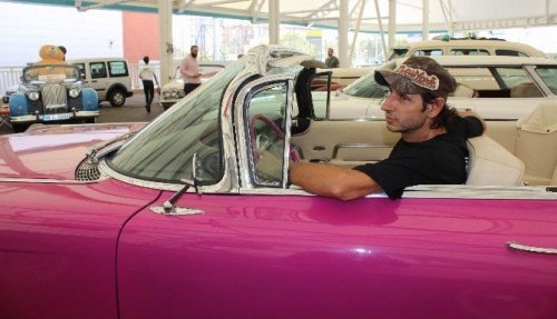 Antika Pazarındaki Milyon Dolarlık Sergi