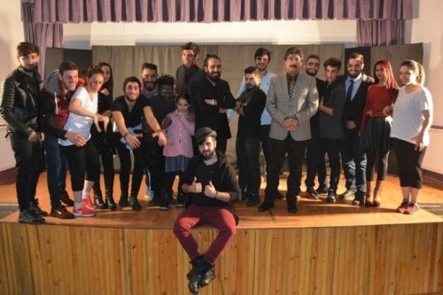 Ardahan'da Tiyatro Günleri Devam Ediyor