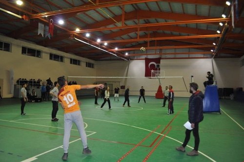 Arpaçay’da Kaymakamlık Voleybol Turnuvası