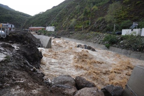 Artvin’de Sel