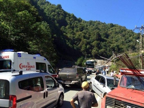 Artvin’de Trafik Kazası: 4 Yaralı