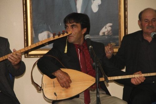 Aşıkların ’Darbe’ Atışması