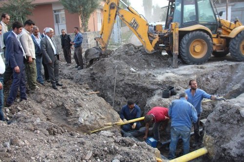 Aydınlık Evler'in İçme Suyu Şebekesi Yenileniyor