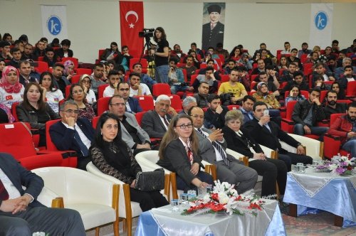Azeri Vekil KAÜ'de Konferans Verdi