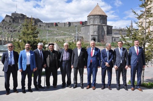 Bakan Faruk Özlü’den, Karslılara Bilim Teknoloji Merkezi Ve Teknik Koleji Müjdesi